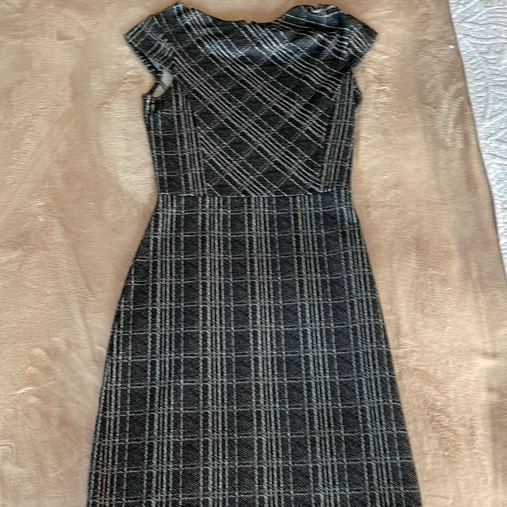 Fitted banana republic work dress. Size 0